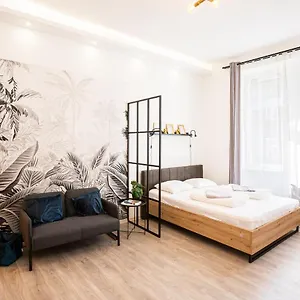 Gaia House Apartman